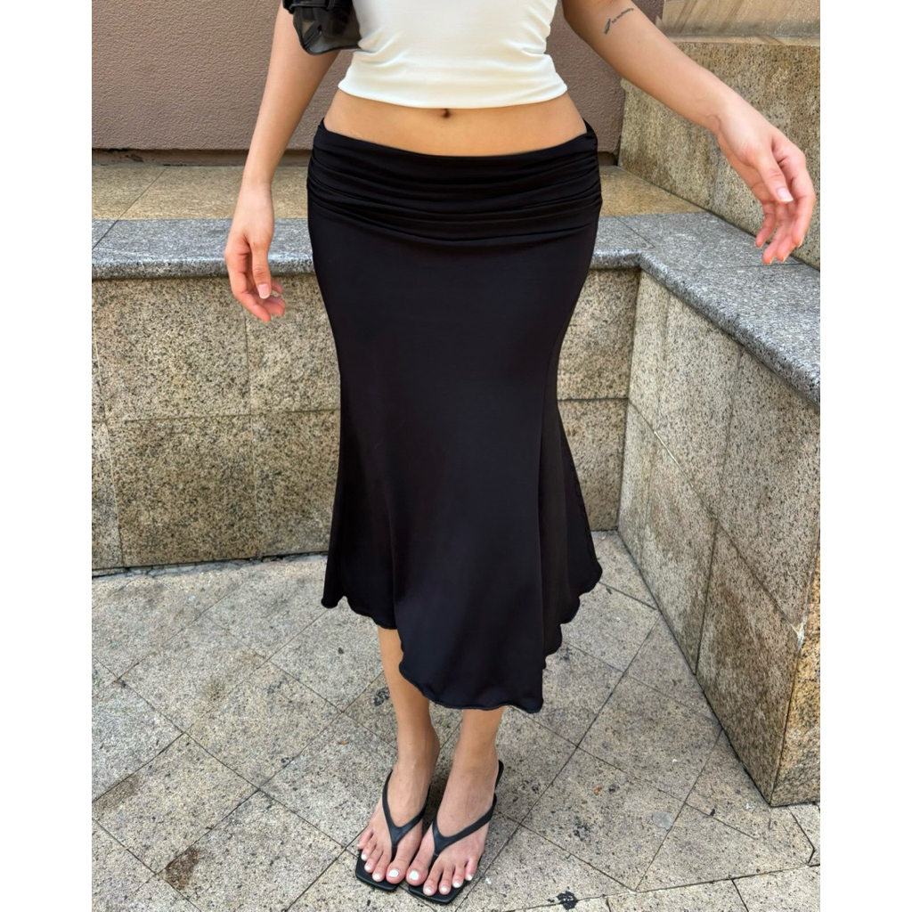 VBS MIRA SKIRT - กระโปรงมิดิสตรี, กระโปรงหางปลาเอวต่ําในผ้ายางยืดหนาเพื่อแบนหุ่น