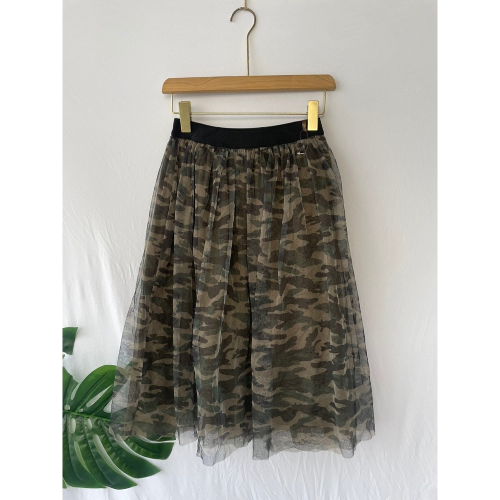 กระโปรงตาข่ายโลกญี่ปุ่นที่สวยที่สุดใหม่เอี่ยมใหม่twy