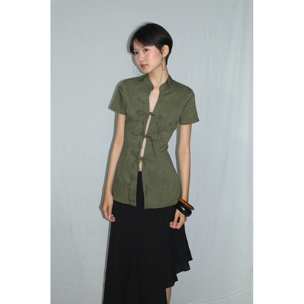 5 สี | NEE RIBBON MOOD เสื้อคอเต่าผูกโบว์ เปิดปกได้ ผ้าหนา แฟลต
