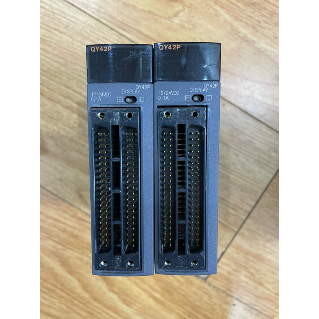 MITSUBISHI QY42P DIGITAL OUTPUT มอเตอร์