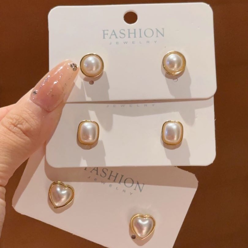 ต่างหูมุกขนาดเล็กสไตล์เกาหลีเหมาะสําหรับการทํางานและออกไปข้างนอก – บาท83