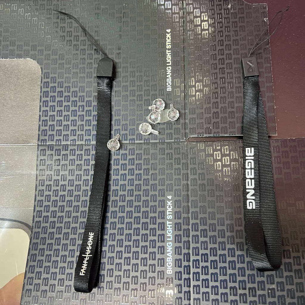 G DRAGON BIGBANG สาย lightstick ลูกปัดมงกุฎลูกปัดพลาสติก BIGBANG ลูกปัดเพชร Bigbang GD UF เชียร์ลีดเ