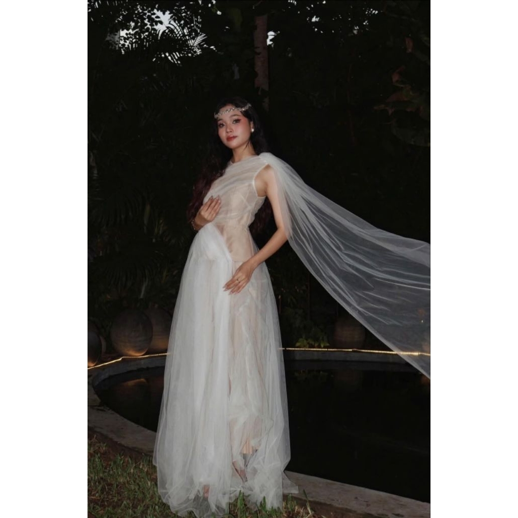 Stabbing Pass M สีขาว