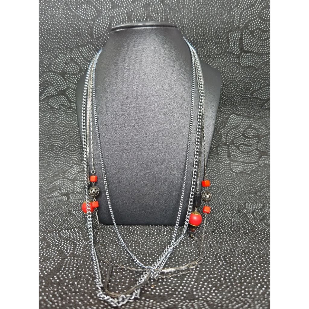 DTT0002-สร้อยคอ SI ญี่ปุ่น – เย็บ 4 ชิ้นพร้อมบุคลิกภาพสีแดงและสีดํา BEADS