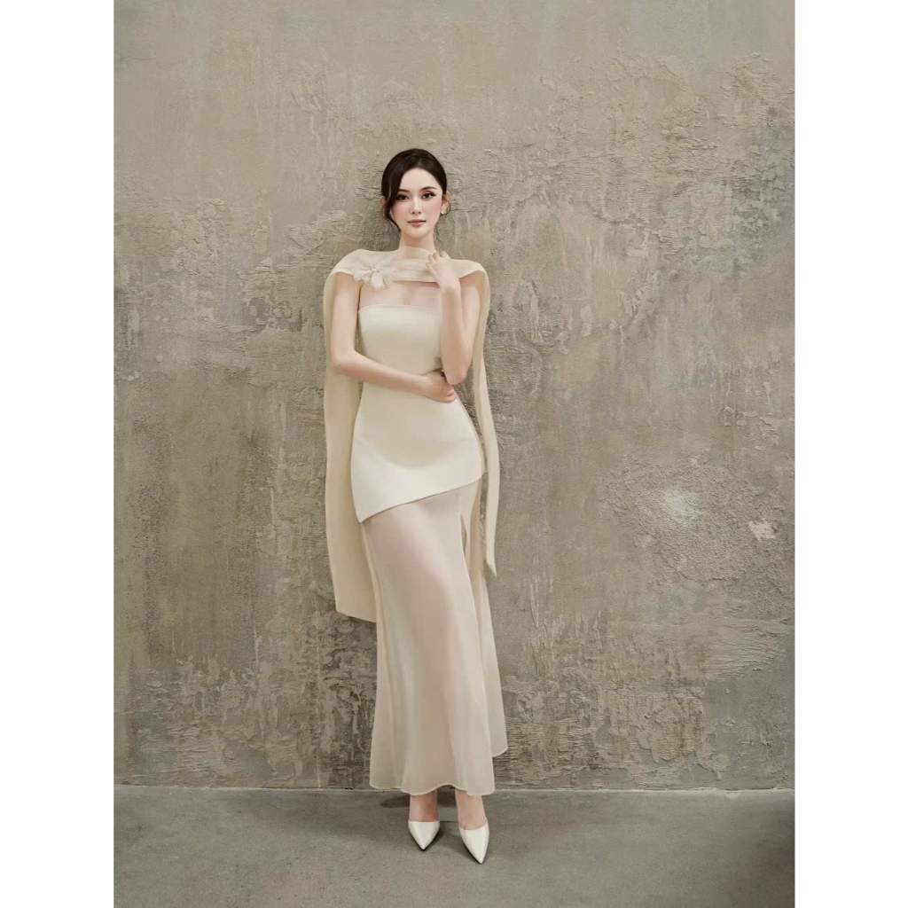 [+Cloak&flower] Cross-Slit Streetwear Party Dress with Scarf and Flower Tag