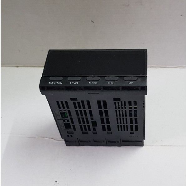 เครื่องวัดความดัน DC, K3HB-XVD-A1 จอแสดงผลดิจิตอล K3HB-XVD-A1 100-240VAC Omron (มือสอง)