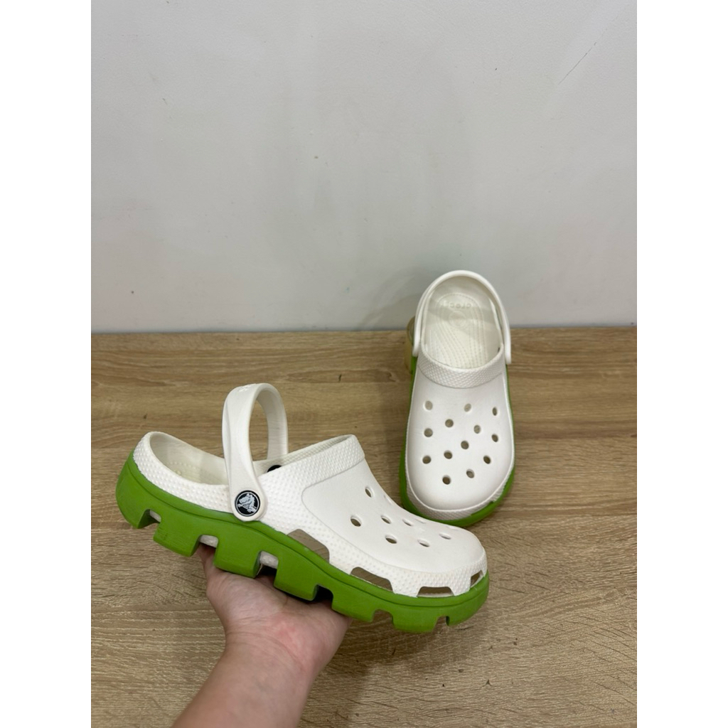 Crocs อ่าง 2 มือ ไซส์ M8-4/42 ใหม่เอี่ยม ภาพถ่ายจริง