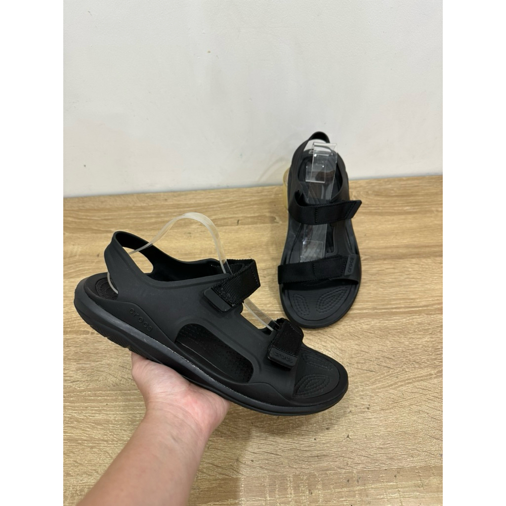 Crocs อ่าง 2 มือ ไซส์ M8-4/42 ใหม่เอี่ยม ภาพถ่ายจริง