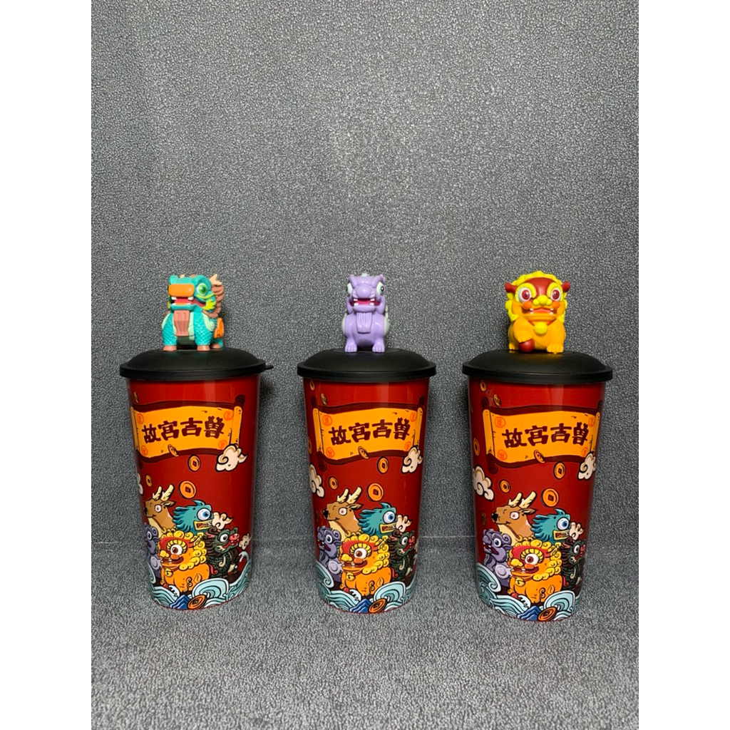 ถ้วยน้ําพร้อม TOPPER BEASTS IN THE STORY OF CAT TUONG ARCH