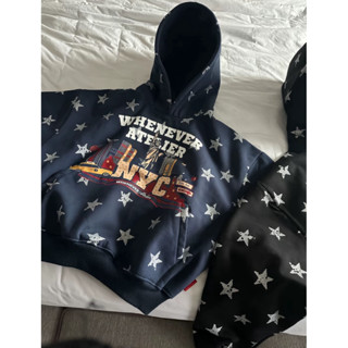 HOIDE WHENEVER STAR เสื้อพิมพ์ลายดาวกลิตเตอร์สามสี: สีน้ําเง…