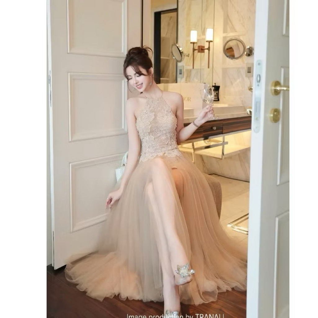 ชุดเดรสปาร์ตี้ลูกไม้หรูหราคล้องคอและกระโปรงตาข่ายปักเลื่อม-HKT2T-Store