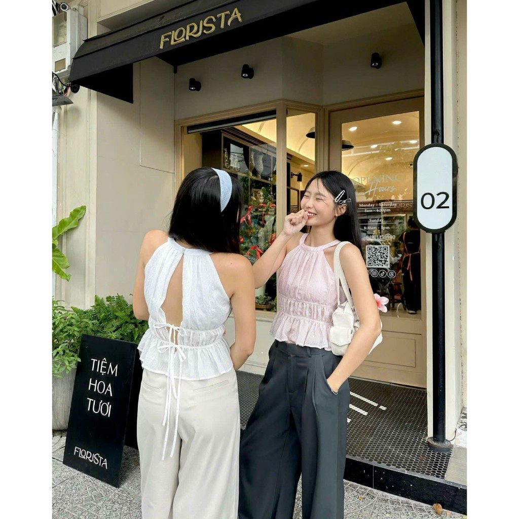 GOREL TOP - Basic Camisole Collar Crop TOP Easy to Coordinate Beach / Going Out Set สีขาว / สีชมพู