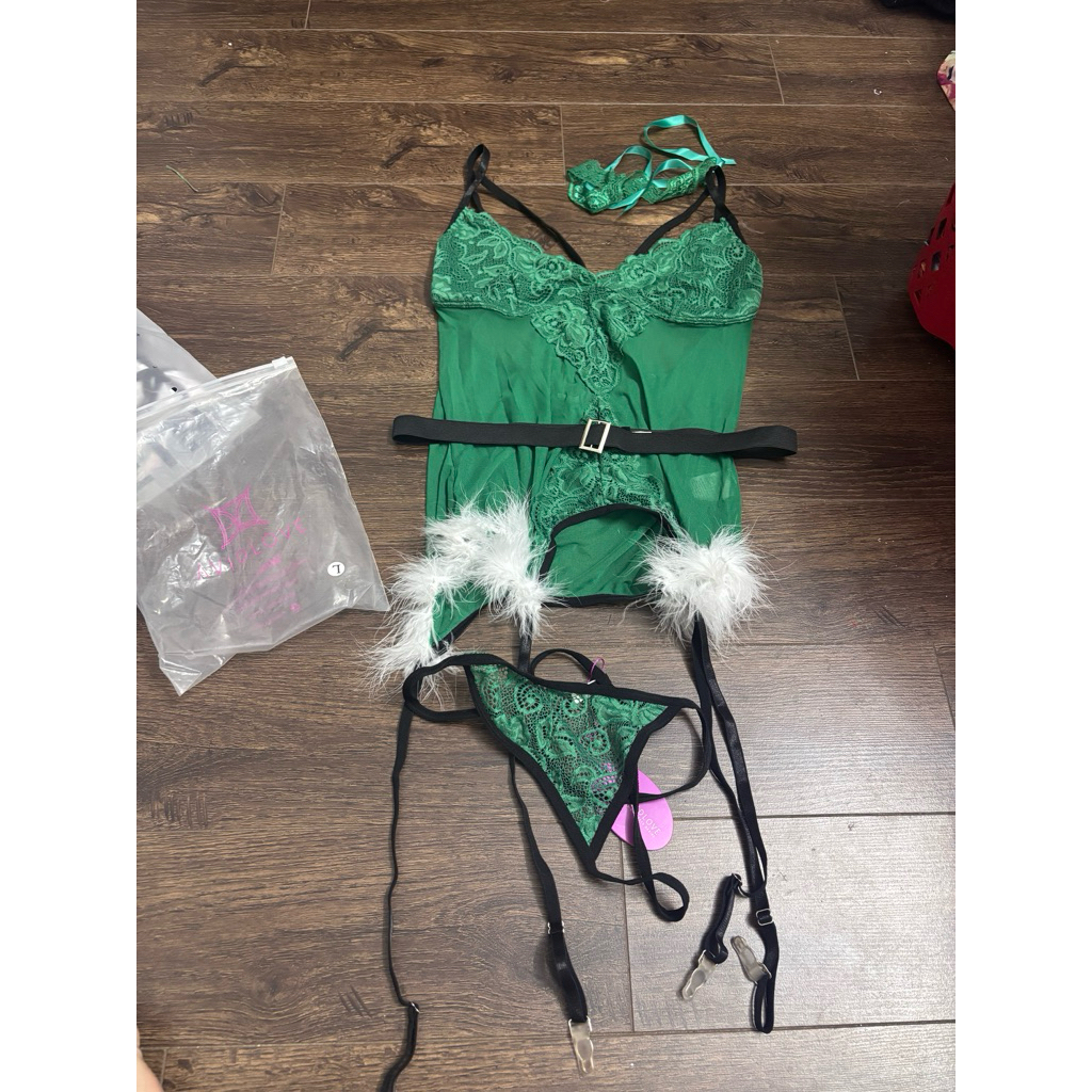 ใหม่. ชุดเครื่องนอนสีเขียว L. q26. q25