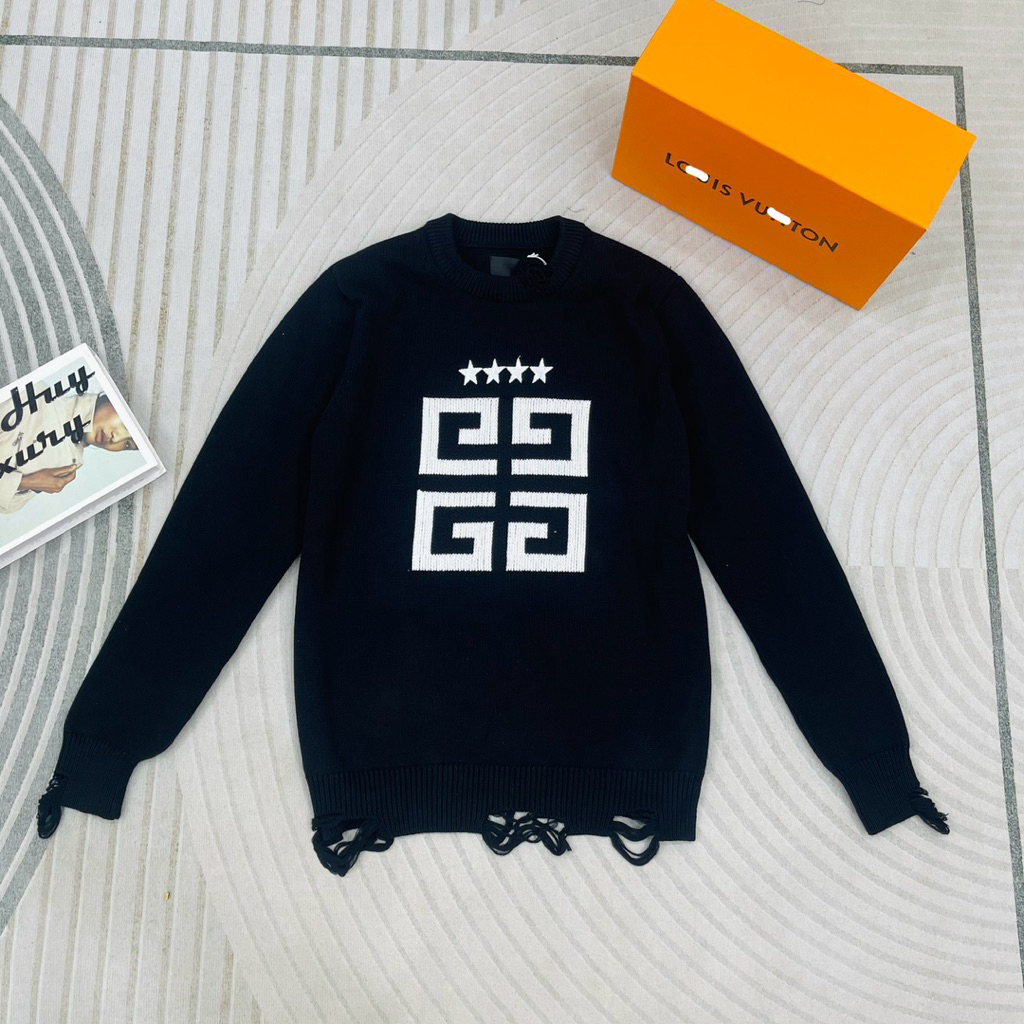 ️ คุณภาพสูง: เสื้อสเวตเตอร์คอกลม Gvc Wash คอฉีก โลโก้หน้าอกจับคู่ สินค้าคุณภาพสูง