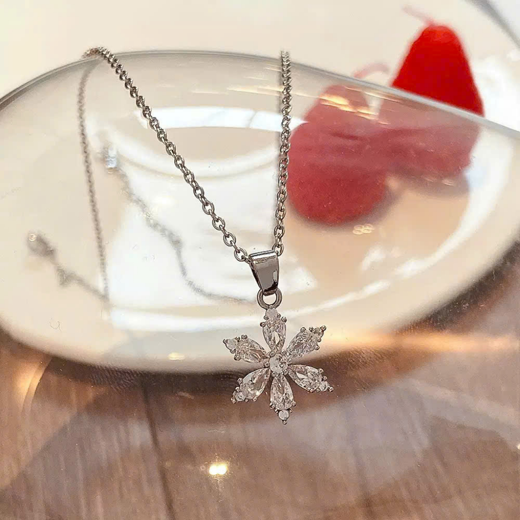 TYCHE JEWELRY สร้อยคอดอกทานตะวัน Tyche คุณภาพสูงพร้อมหมุดหิน