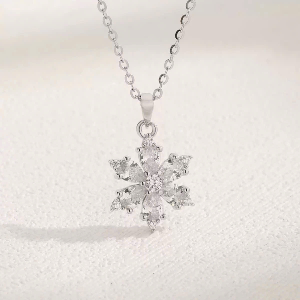 Tyche สร้อยคอเงินดอกทานตะวันประกายหิน TYCHE JEWELRY