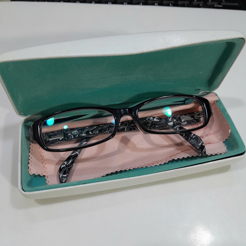 กรอบแว่นตาระดับไฮเอนด์ของญี่ปุ่น OWNDAYS OE2296 มือสองใช้