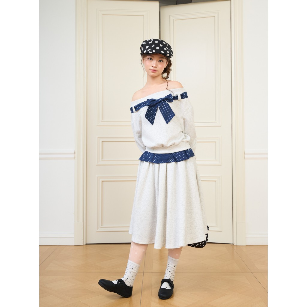 LOLLIE STUDIO - เสื้อสเวตเตอร์เปิดไหล่ ชุดลายจุดหยาบ - กระโปรง Sohee TKP249 TKC67 กระโปรงสักหลาดจีบ