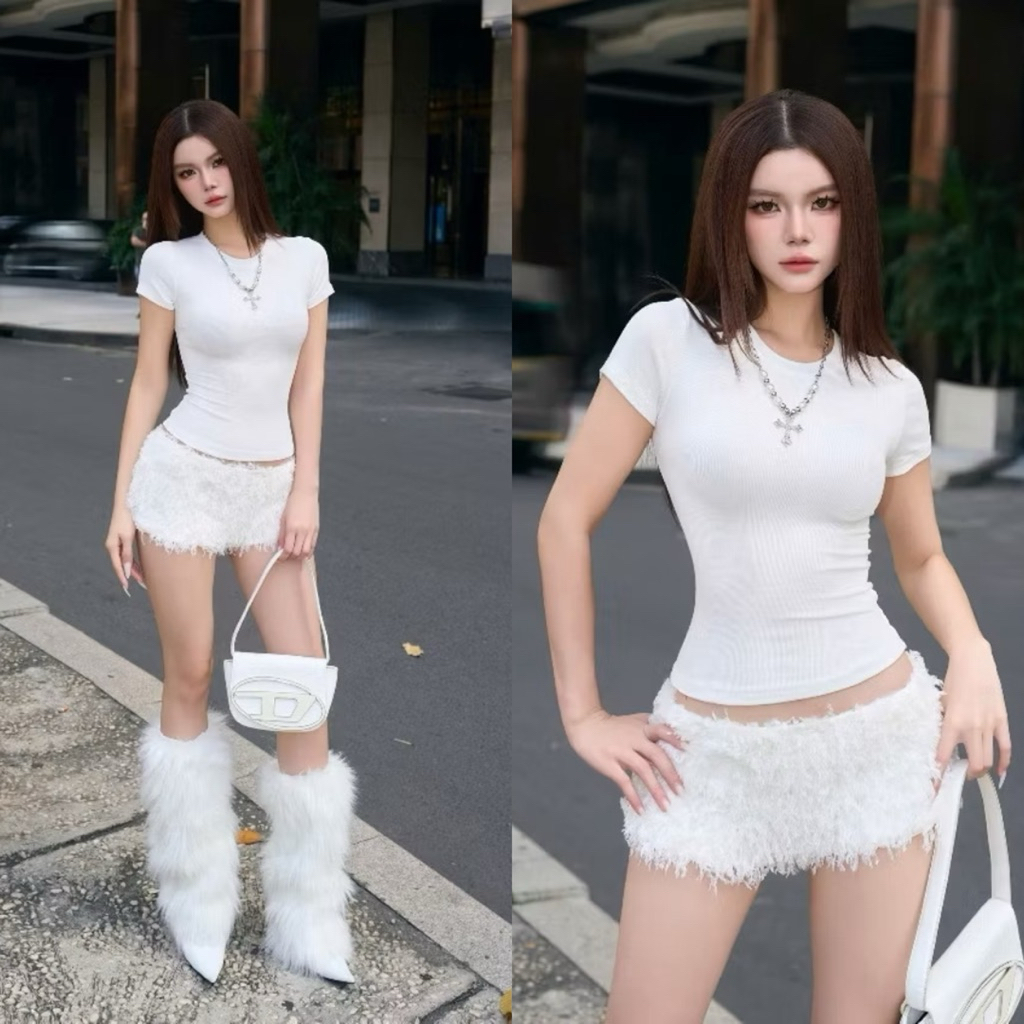 Y2K192 กางเกงขาสั้นขนนกเอวต่ํากระชับสัดส่วน y2k อินเทรนด์ใหม่สีขาวและสีดํามีสไตล์สุดๆ