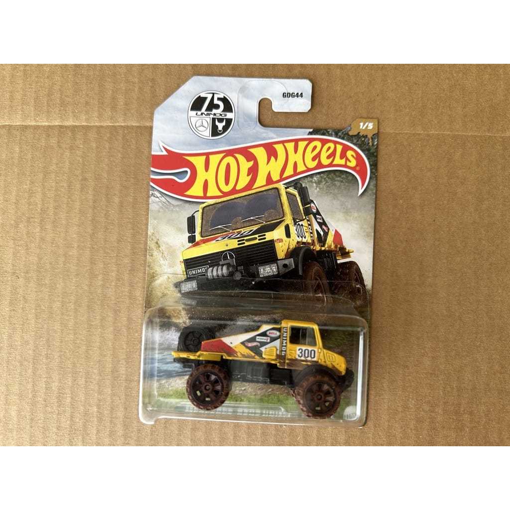 รถโมเดล Hot Wheels Mercedes-Benz Unimog รถบรรทุก 1300/1300L (หลายรุ่น)