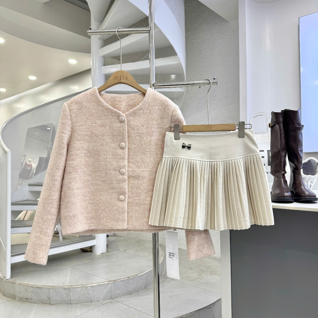 เสื้อแจ็คเก็ตเย็นติดกระดุมเรียบ 8803