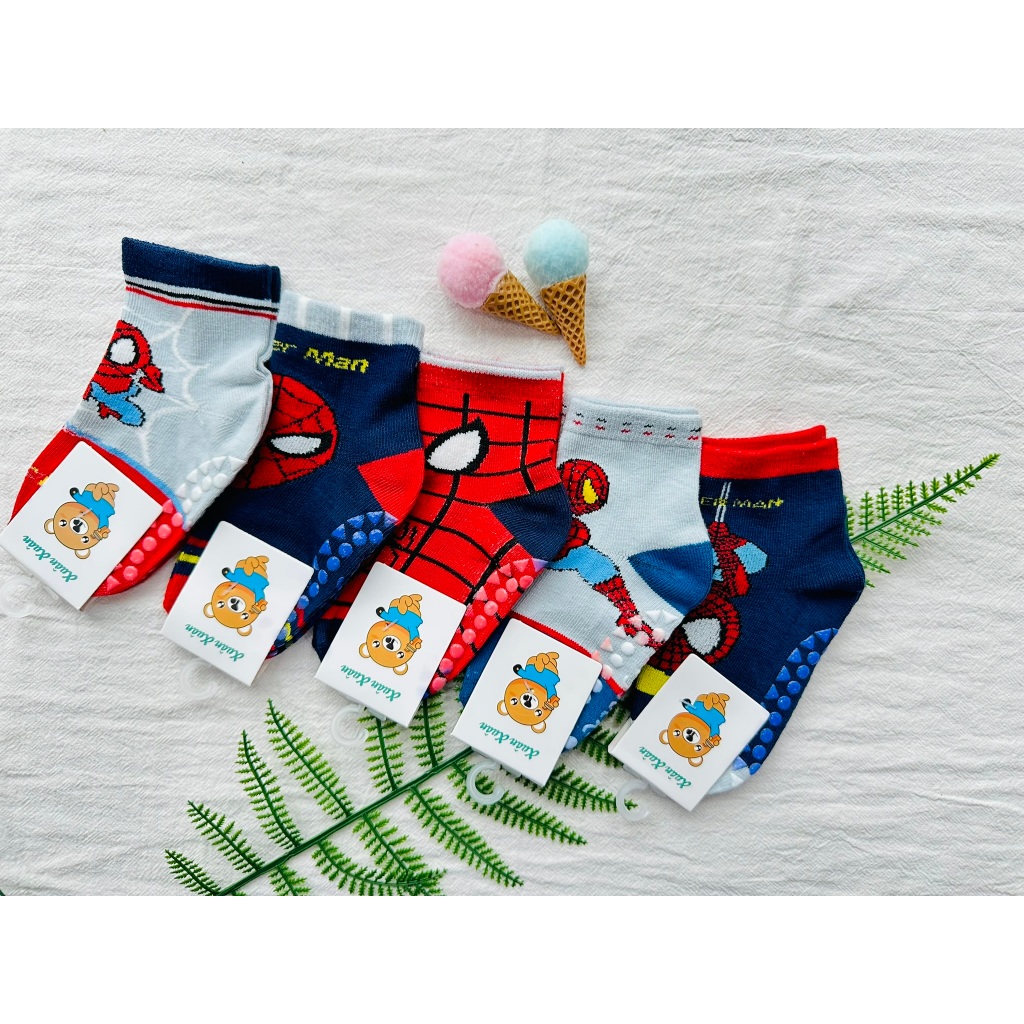 ถุงเท้าเด็กกันลื่นสไปเดอร์แมนสําหรับเด็กผู้ชาย - ถุงเท้าซูเปอร์ฮีโร่ผ้าฝ้ายคุณภาพสูงหนานุ่มและระบายอากาศ