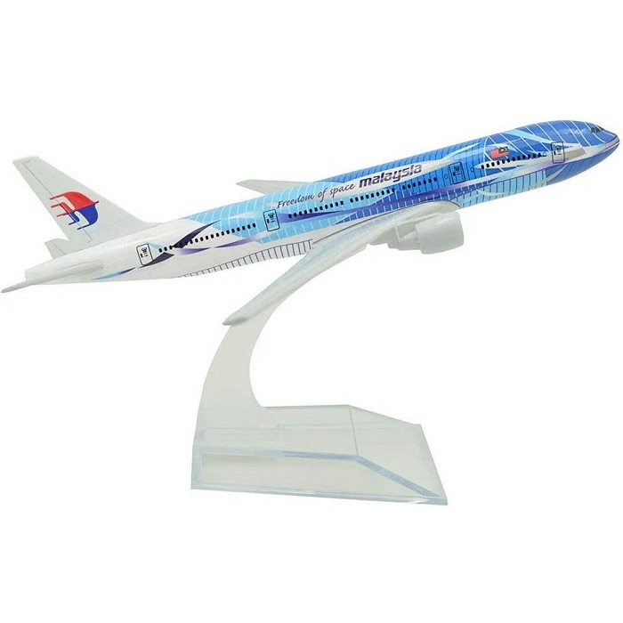 B777 Malaysia Freedom of space static model aircraft 16cm