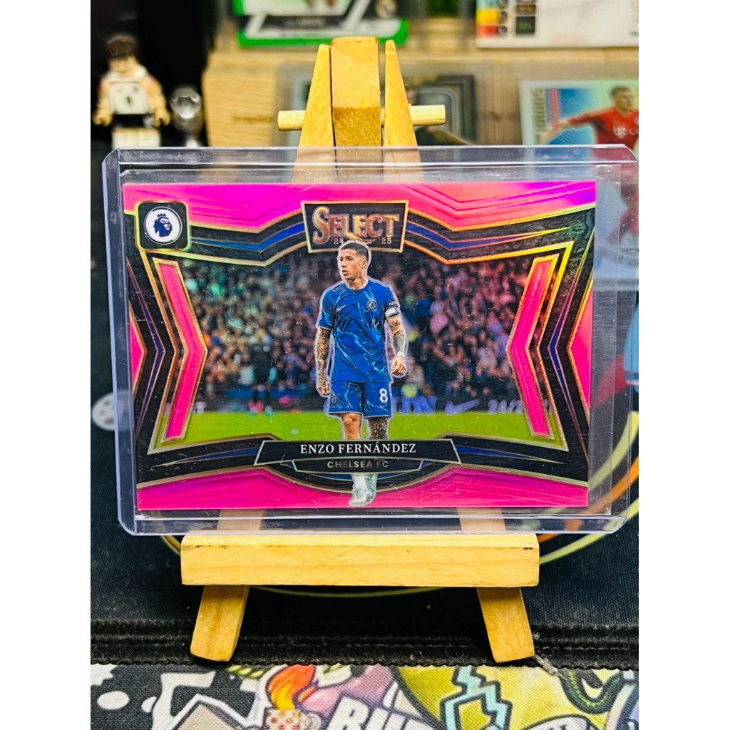 การ์ดฟุตบอล Enzo Fernandez Chelsea /99 Panini Select EPL 2024/25