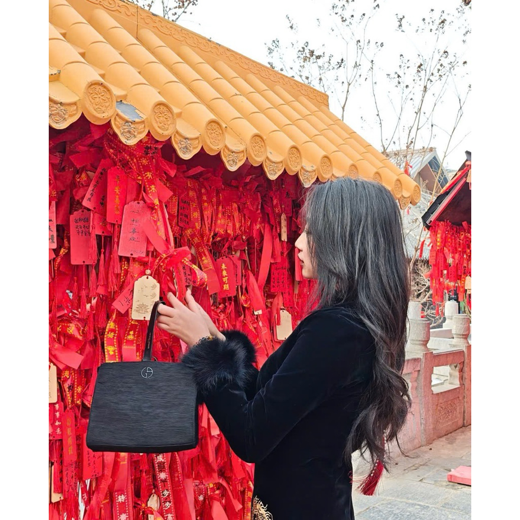 Gift auth giorgio armani mobile phone bag 20*16*7cm