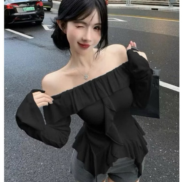 เสื้อยืดเปิดไหล่สําหรับผู้หญิงพร้อมขอบหรูหรา CMM05