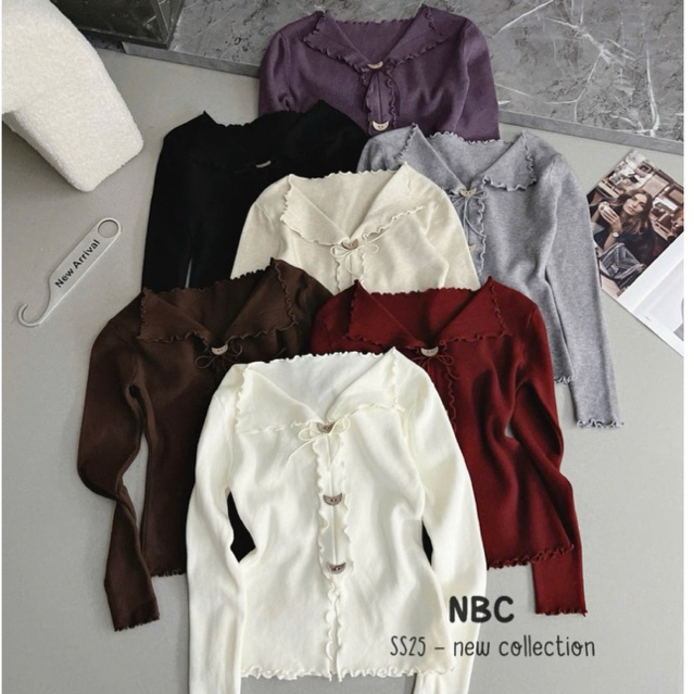 QC AL6653-B2T3 เสื้อสเวตเตอร์คอเต่ากระดุมไม้ - NhiNhi Shop