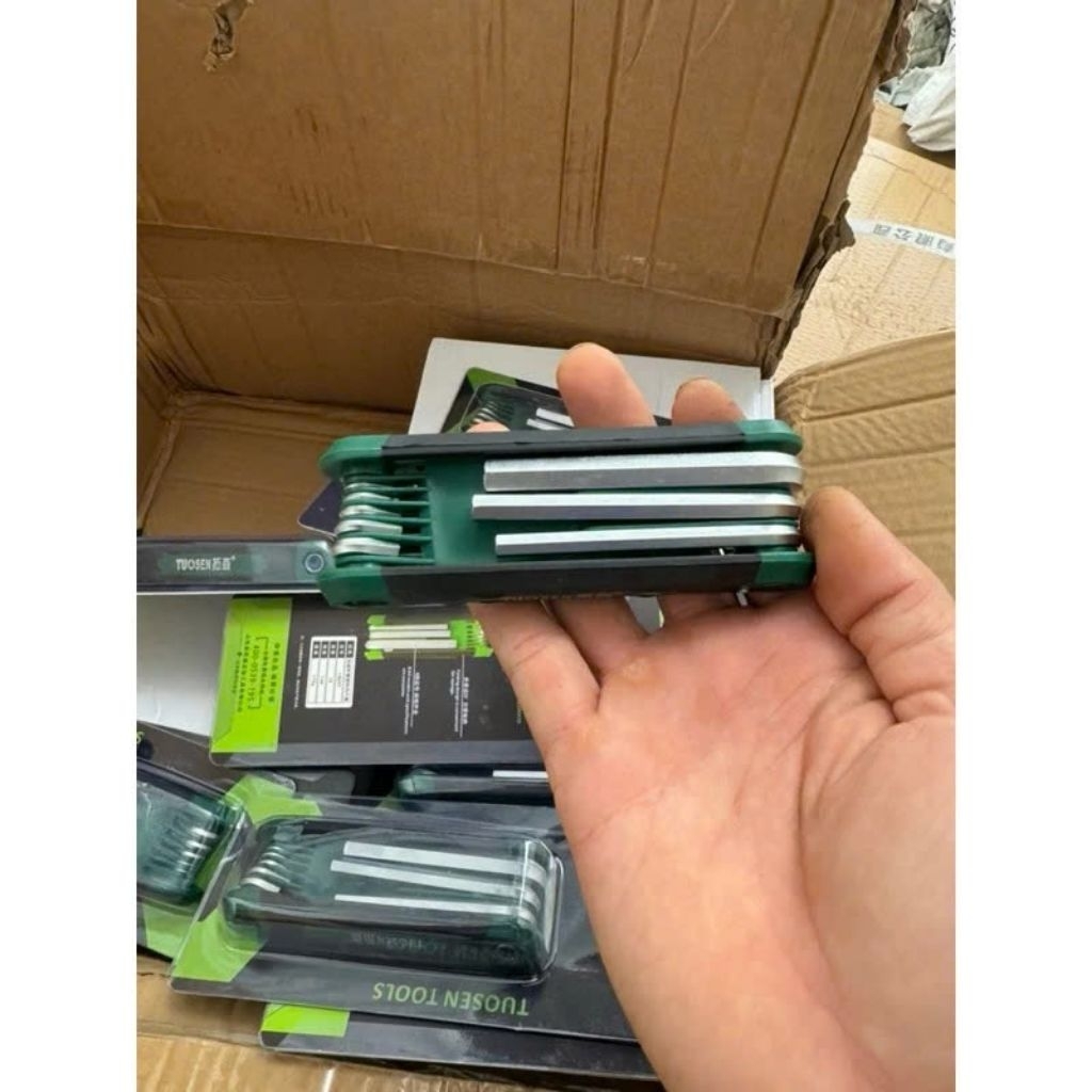 ชุดหกเหลี่ยม Tuosen ในประเทศจีน