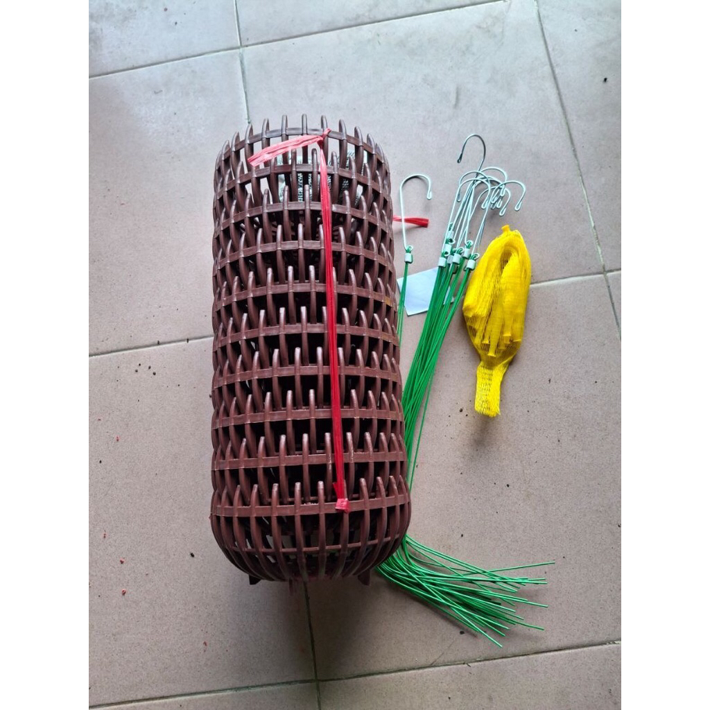 คอมโบกระถางฟักทอง 10 ใบ ฉ25 - 10 ตะขอ 70ซม - 10 บุตาข่าย - ปุ๋ยคอกแพะ 1 ถุง