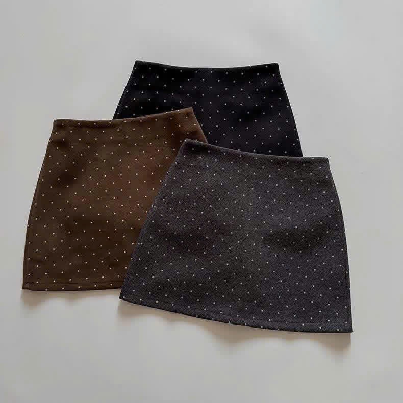 (QC PRODUCTS-Silk Tag) กระโปรงทรงเอผู้หญิงให้ความรู้สึกอัดลายจุดและกางเกงซับใน CV5765 QC PRODUCTS