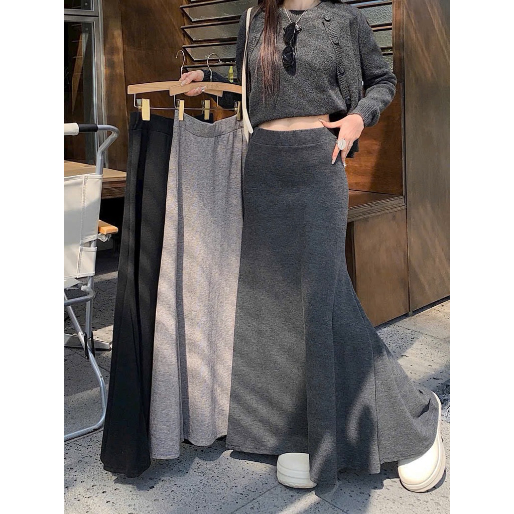 กระโปรงหางปลาสักหลาดหรูหรา by Chavi Shop - MS628