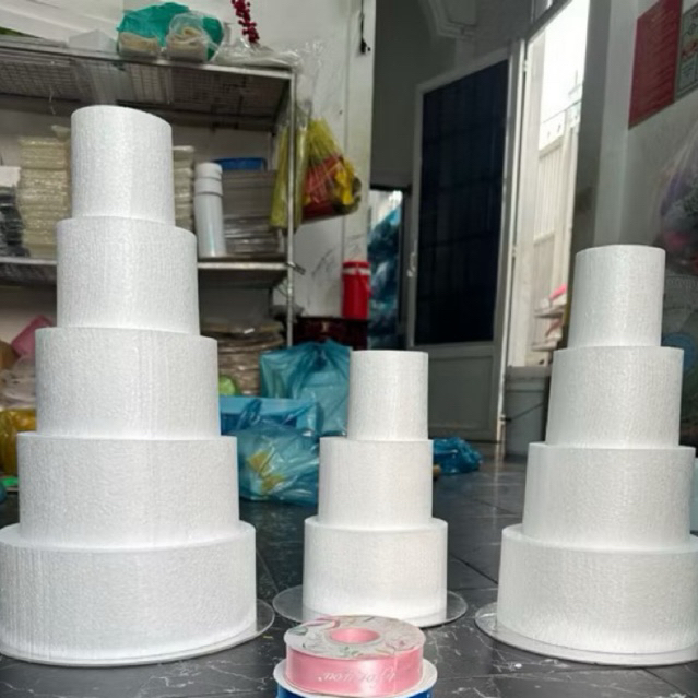 ชุดโฟมกลมเพื่อทําหอคอยขนมวันเกิดที่แข็งแรงพร้อม 3, 4, 5 ชั้น, ฐานขนาดใหญ่ 40 ซม