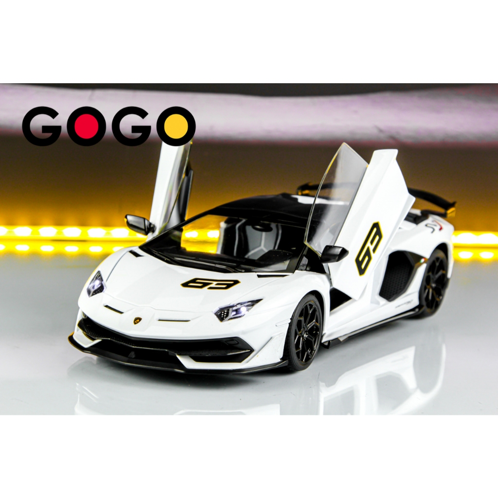 Aventador SVJ Roadster 1:18 รถโมเดล