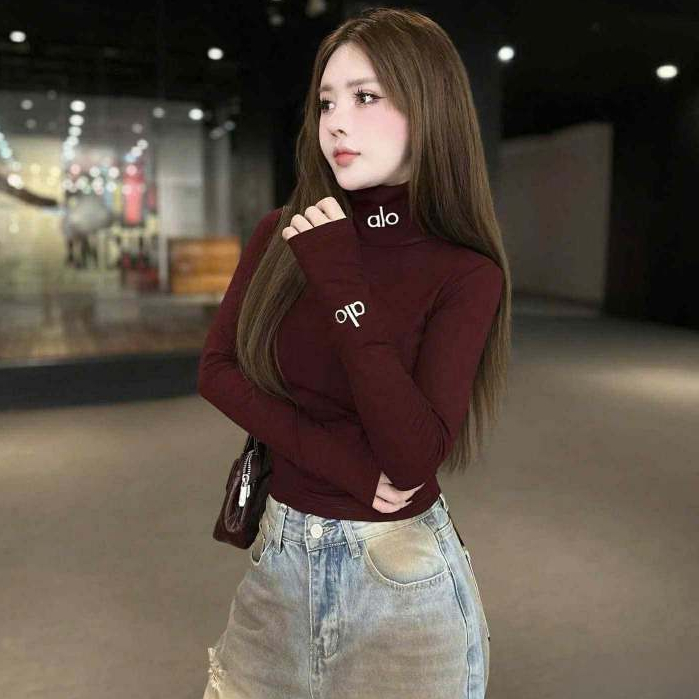 เสื้อยืดความร้อน Bodycon High คอเต่าปัก AL.0 Fur Zip Hottrend Design ADT075