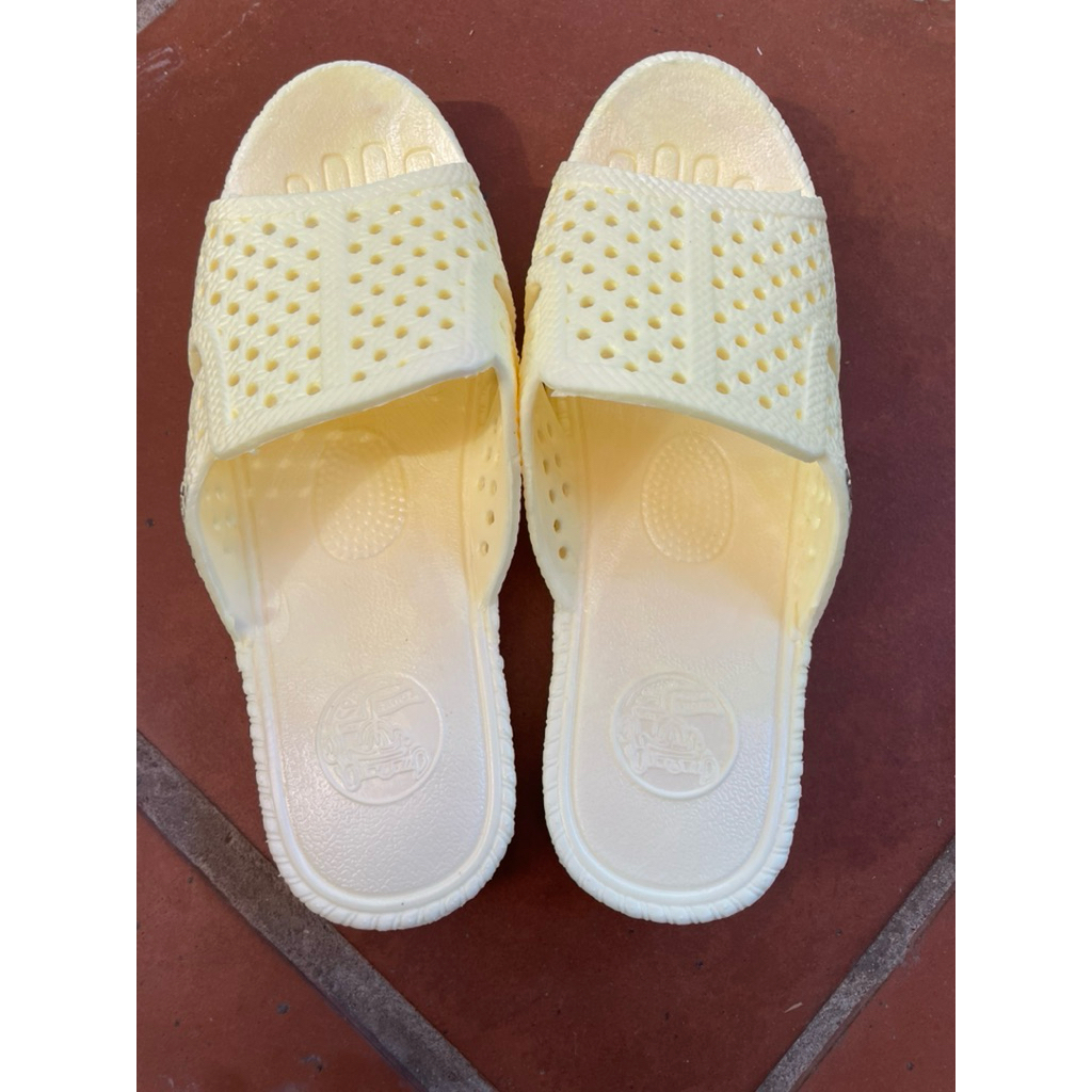 A1 THICK MENS HONEYCOMB SLIPPERS - สินค้าไทยแท้ระบายอากาศได้ - ANTI-SLIP - EXTREMELY DURABLE CHEAP RUBBER MENS SLIPPERS