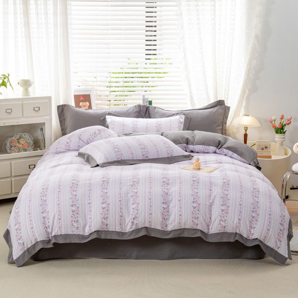 2025- ชุด 4 MARK JACOB SUMMER COLLECTION 2025 ฝาครอบป้องกันแบบเข้าเล่ม