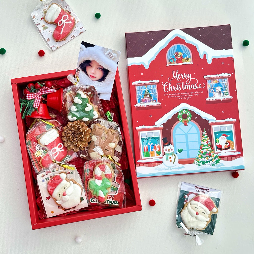 [WYNLLY] กล่องของขวัญคริสต์มาส กล่องของขวัญคริสต์มาส พร้อมลิปสติก ROM&ND สําหรับแฟนสาว หรือให้แฟน RE