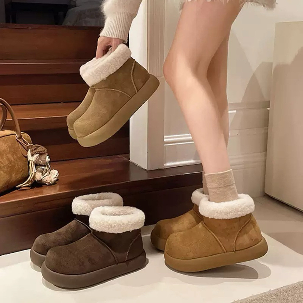 รองเท้าบูทหนังกลับ QC