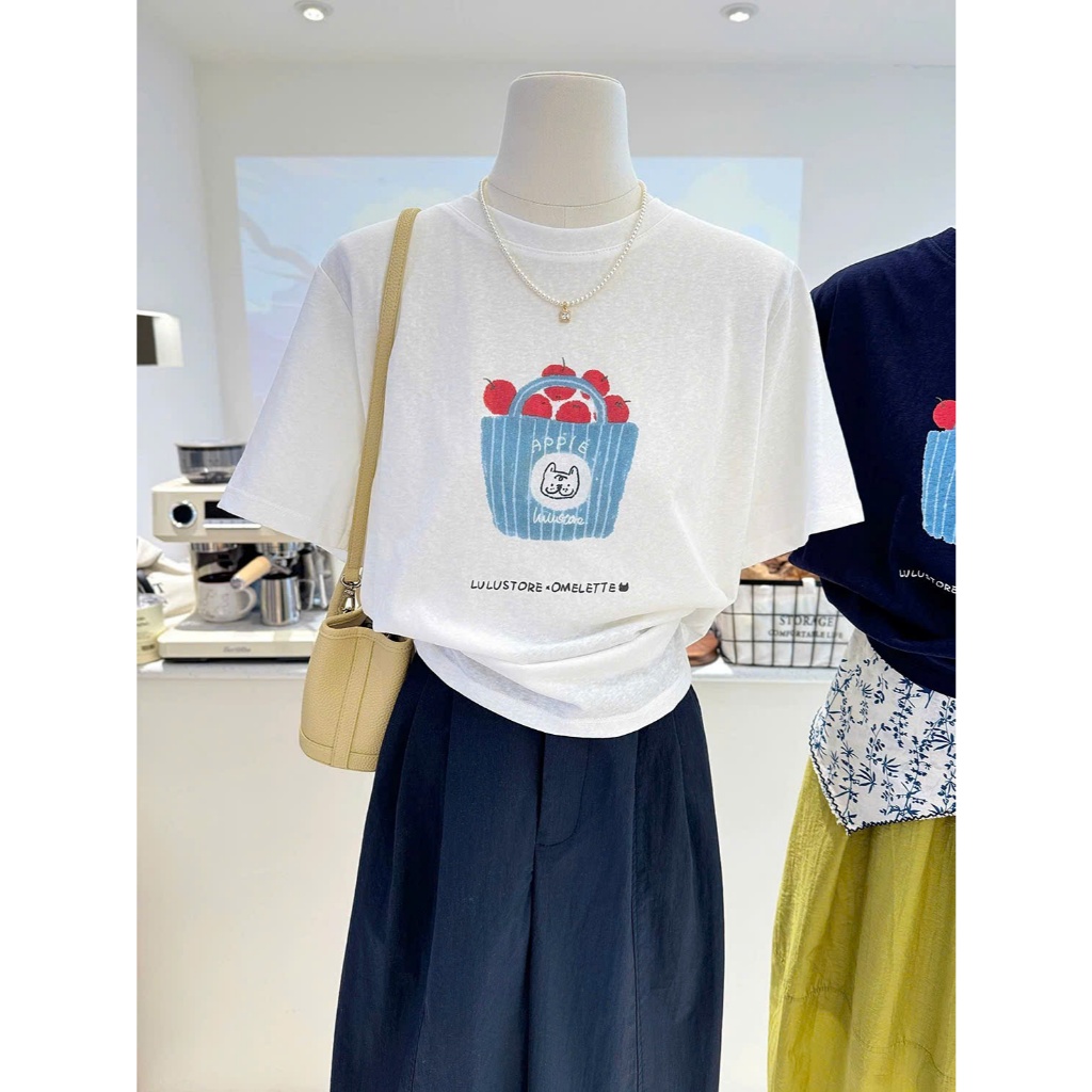 เสื้อยืดแขนสั้นผู้หญิง sassy กระดาษพิมพ์ลายอ่อนเยาว์ menina-studio เสื้อยืดผู้หญิงเท่ๆ ใส่สบาย จาก 4