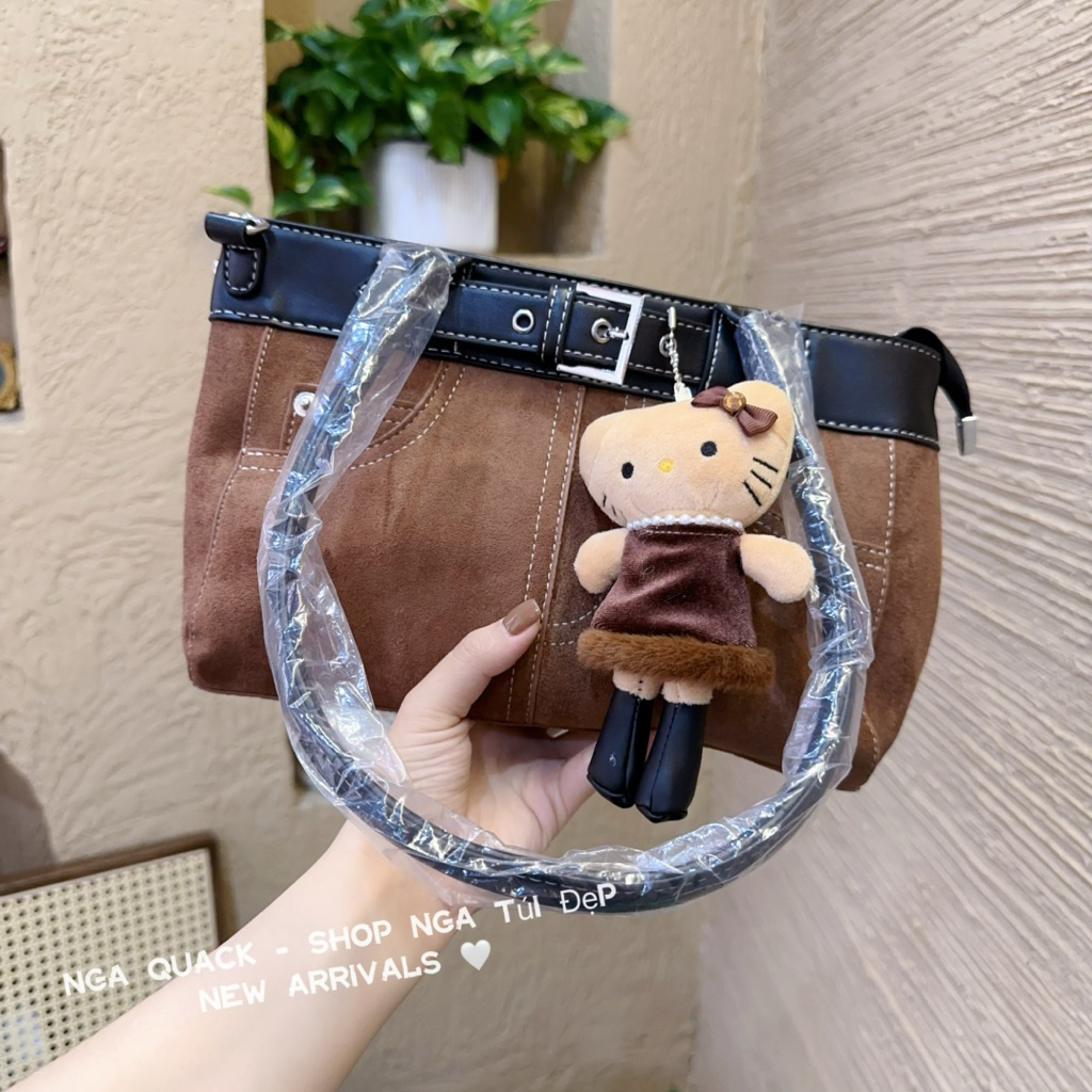 Belt Chic Brown Suede Bag