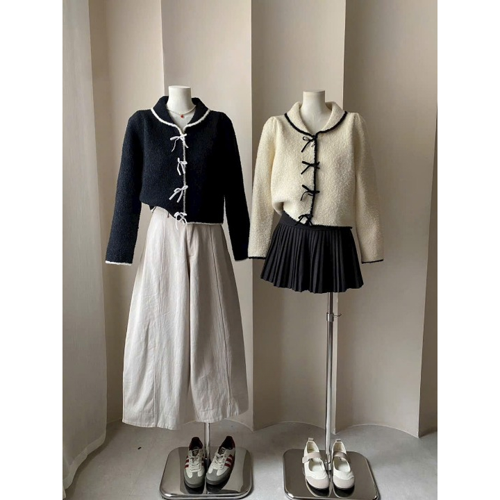 เสื้อคลุมไหมพรมจับจีบคอปกบัวและตัดแต่งกระดุมโบว์ XONXEN SHOP PCT CODE 123