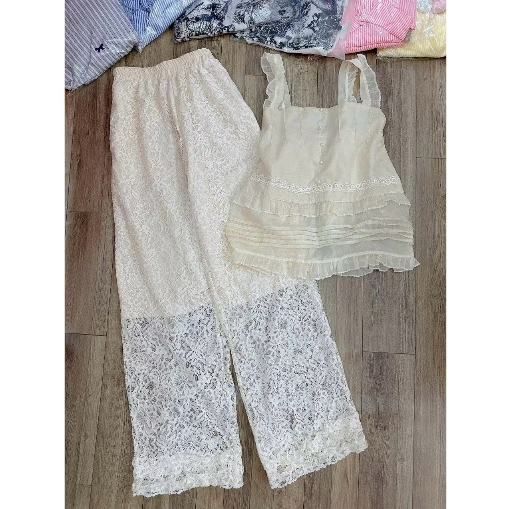 NEWTAG SET LACE PANTS AND LADYS TWO-STRING SHIRT