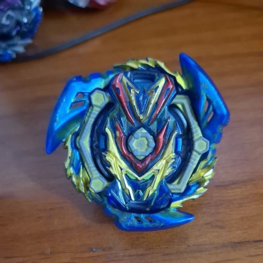 Beyblade Takara Tomy B-134 Slash Valkyrie