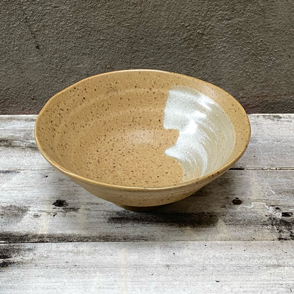 2HAND GOLDEN และพริกไทย RAMEN NOODLES