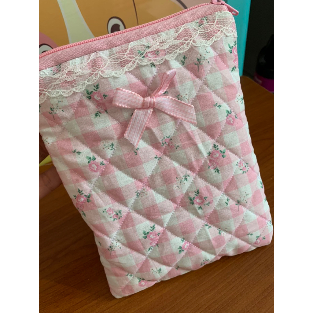 กระเป๋าผ้าแคนวาสกันกระแทกสําหรับเครื่องอ่านหนังสือหลายขนาด (Kindle, Kobo, Boox...)