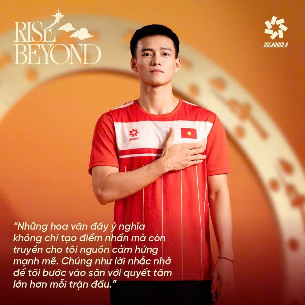 เสื้อยืด Rise Beyond VN Phone 25/26 (WITH VN FLAG)